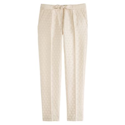 Collection drawstring caf&eacute; capri in jacquard dot