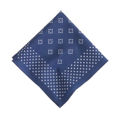 Diamond dot pocket square