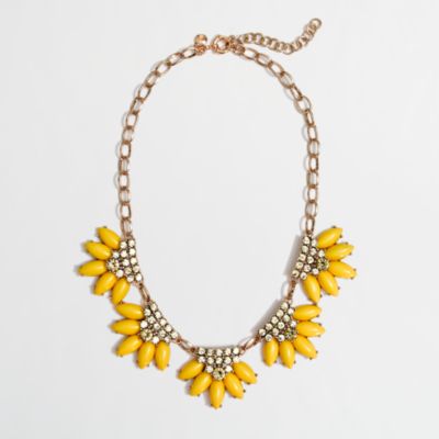 Factory flower fringe necklace