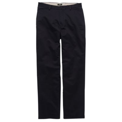 Essential chino in classic fit