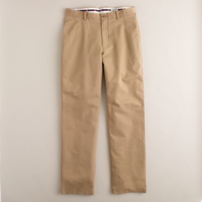 Essential chino in classic fit