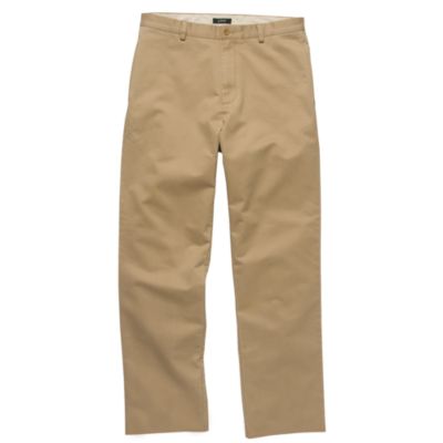 Essential chino in classic fit