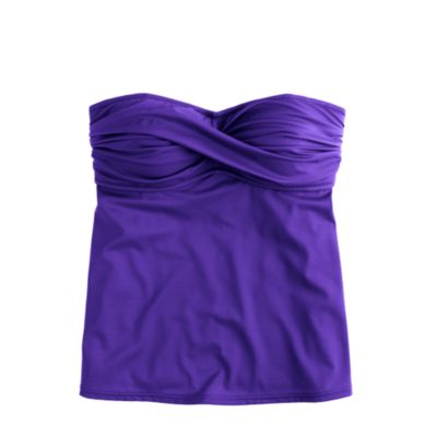 D-cup twist-front swing top