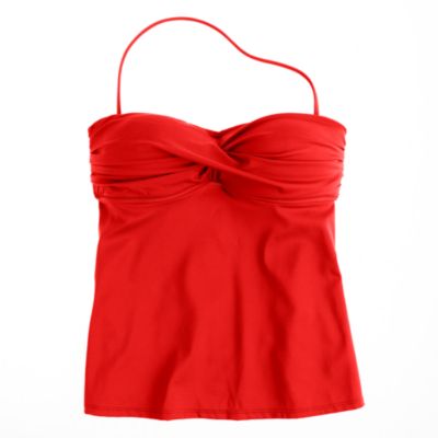 D-cup twist-front swing top