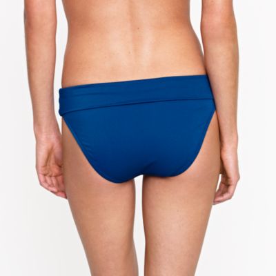 Twist-front bikini