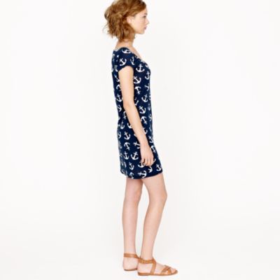 T-shirt dress in dizzy anchors