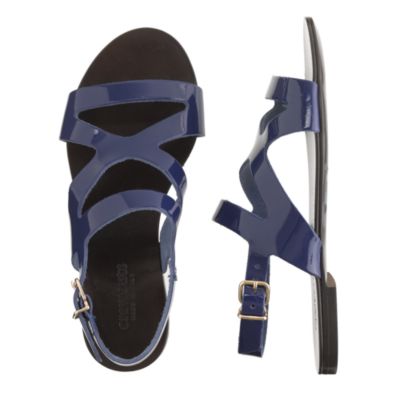 Girls' patent leather flat sandals