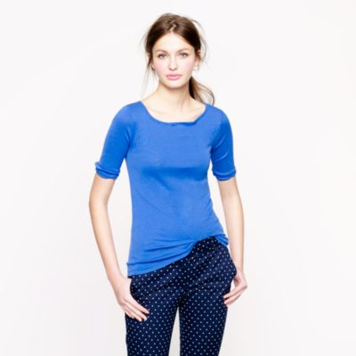 Perfect-fit boatneck button tee