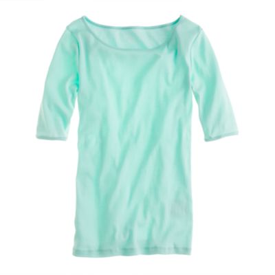 Perfect-fit boatneck button tee