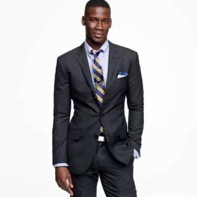 Ludlow three-button suit jacket with center vent in Italian wool