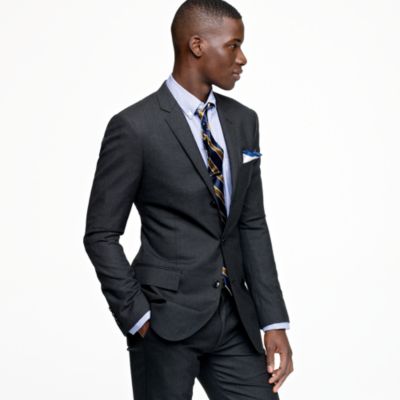 Ludlow three-button suit jacket with center vent in Italian wool