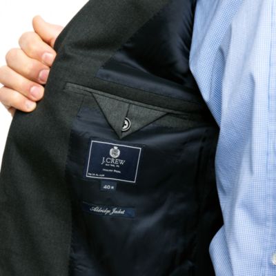 Aldridge three-button suit jacket with center vent in Italian wool