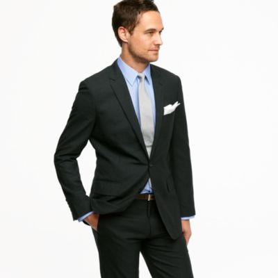 Aldridge three-button suit jacket with center vent in Italian wool