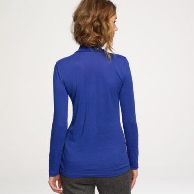 Tissue turtleneck tee
