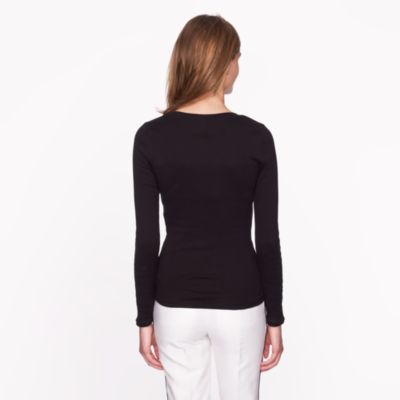 Perfect-fit long-sleeve tee