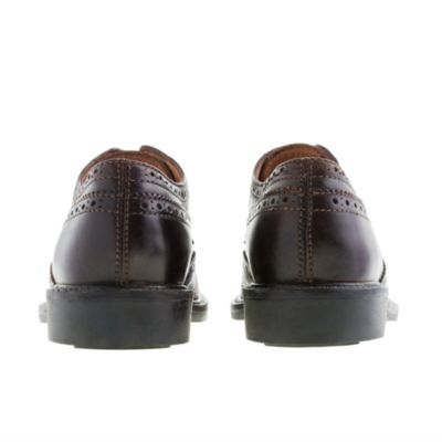 Kids' classic wing tips