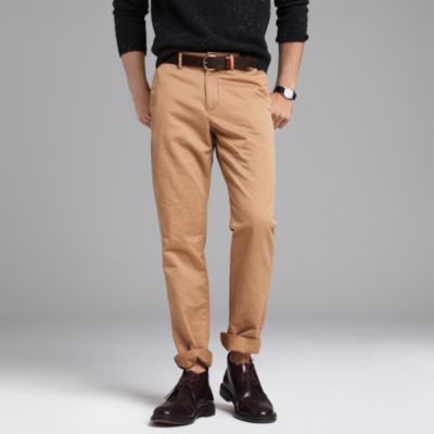 Broken-in chino in urban slim fit