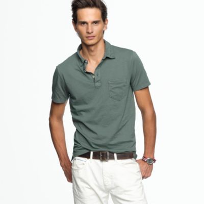 Broken-in pocket polo in slim fit