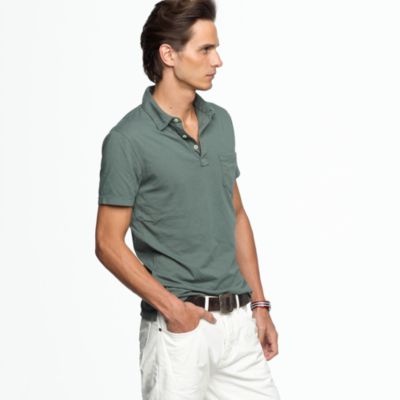 Broken-in pocket polo in slim fit