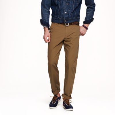 Lightweight chino in urban slim fit