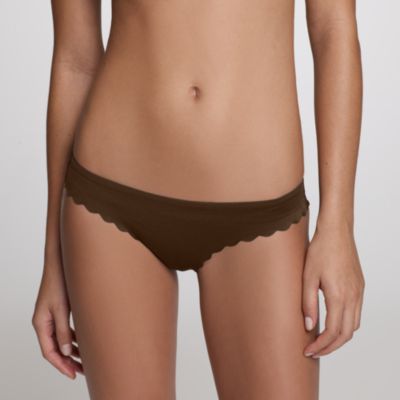 Solid scalloped bikini