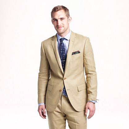 Ludlow two-button suit jacket with center vent in Irish linen