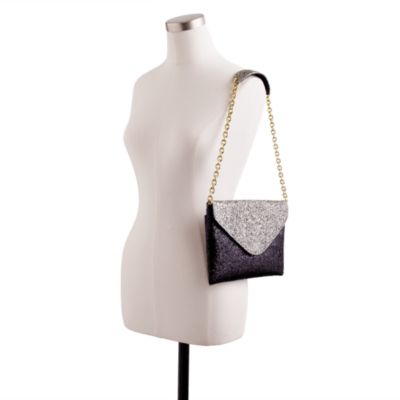 Invitation clutch in glitter