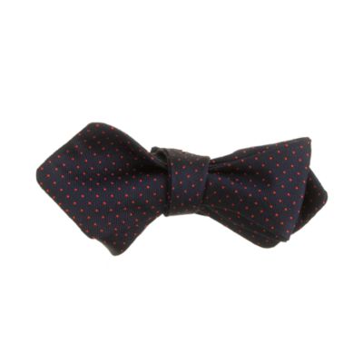 Silk bow tie in pindot