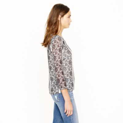 Trompe l'oeil lace blouse