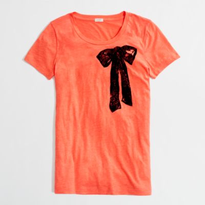 Factory painted bow graphic tee