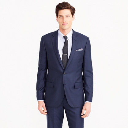 Ludlow two-button suit jacket with double-vented back in Italian cashmere
