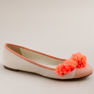 Pom-pom ballet flats