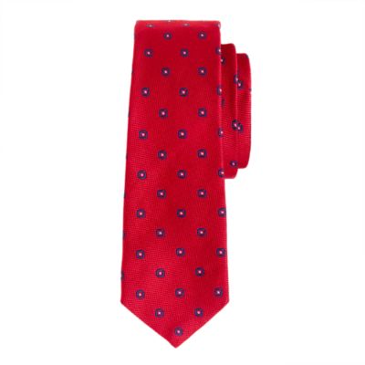 Silk tie in geometric medallion