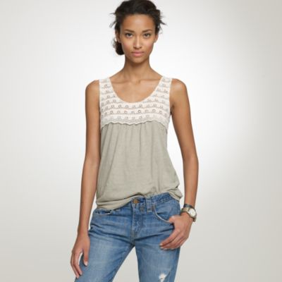 Scallop lace shell