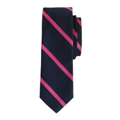 Silk tie in bright stripe
