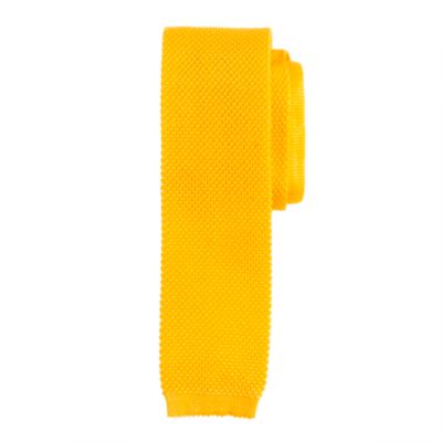 Solid knit tie<BulletPoint></BulletPoint>