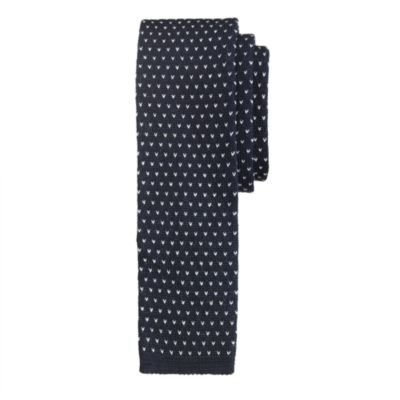 Knit tie in pindot