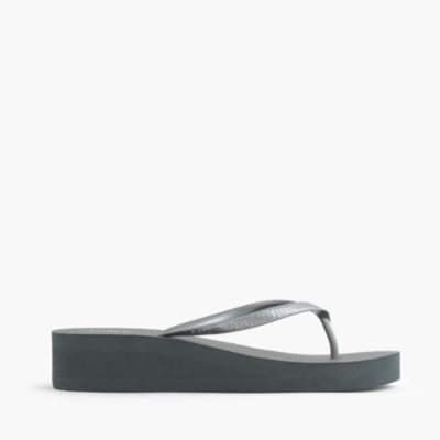 Skinny wedge flip-flops