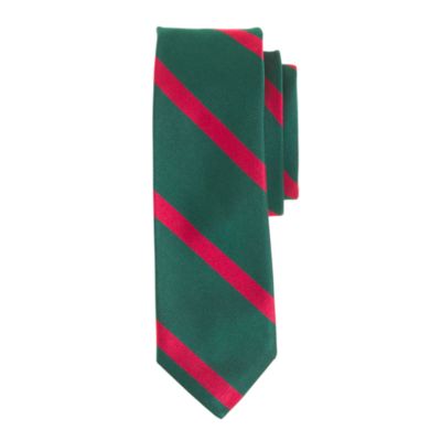 Silk tie in diagonal stripe