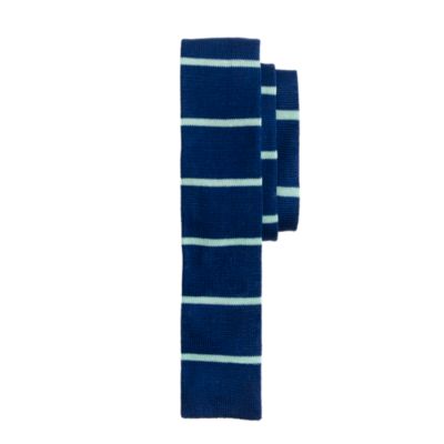 Knit tie in turquoise stripe
