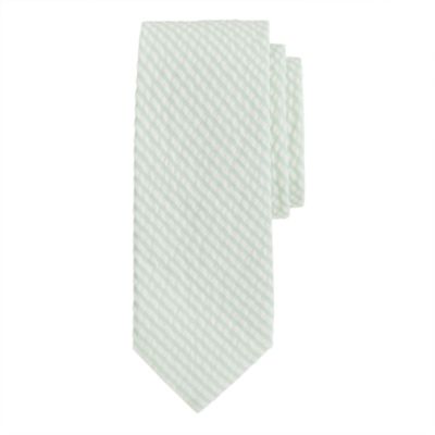 Seersucker tie<BulletPoint></BulletPoint>