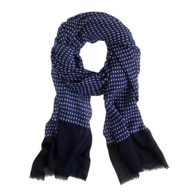 Diamond-print scarf