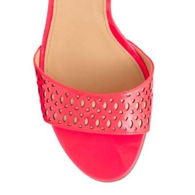 Vega patent perforated sandals