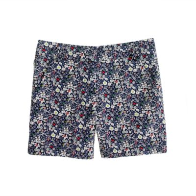 Liberty 5" chino short in June's Meadow floral