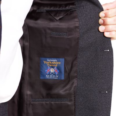 Ludlow Fielding three-button suit jacket with double vent in thornproof English wool