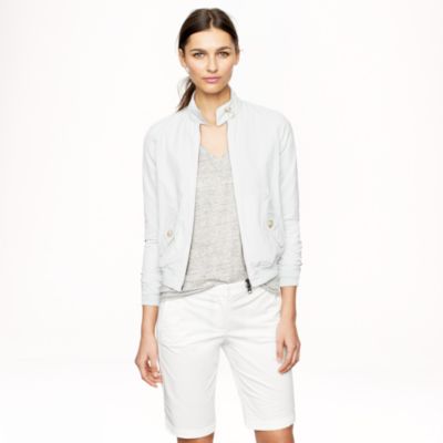 Lightweight bermuda short