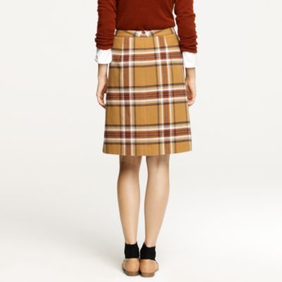 Flair skirt in plaid