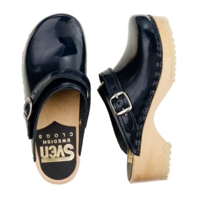 Girls' patent leather Sven&reg; clogs
