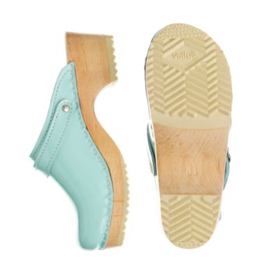 Girls' patent leather Sven&reg; clogs