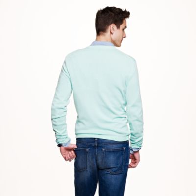 Slim cashmere V-neck sweater